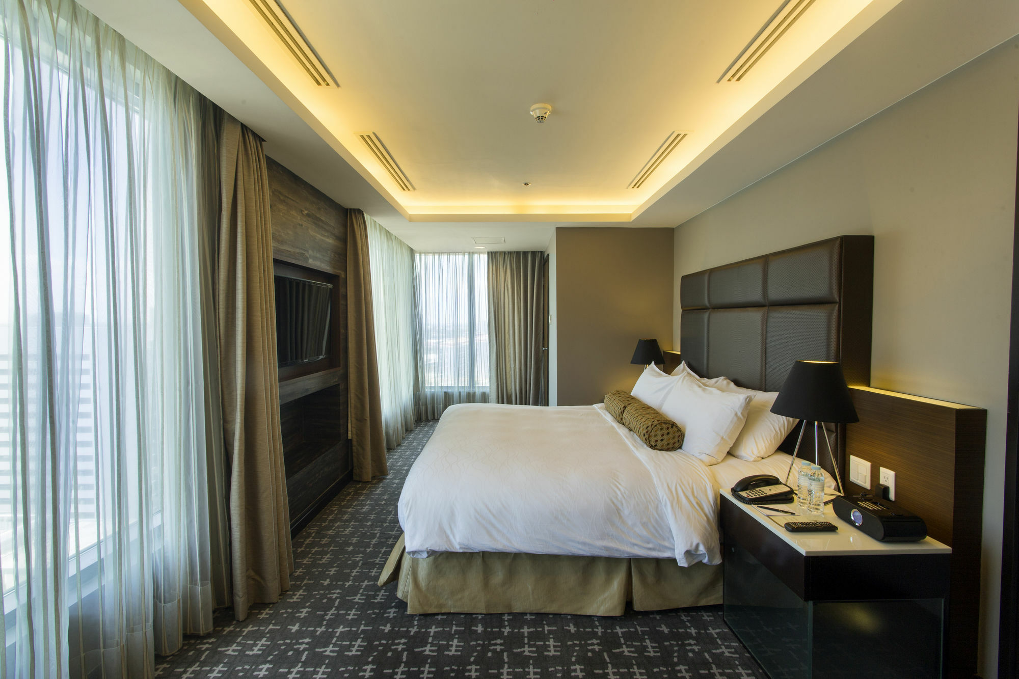 The Bellevue Manila Hotel Muntinlupa City Kültér fotó